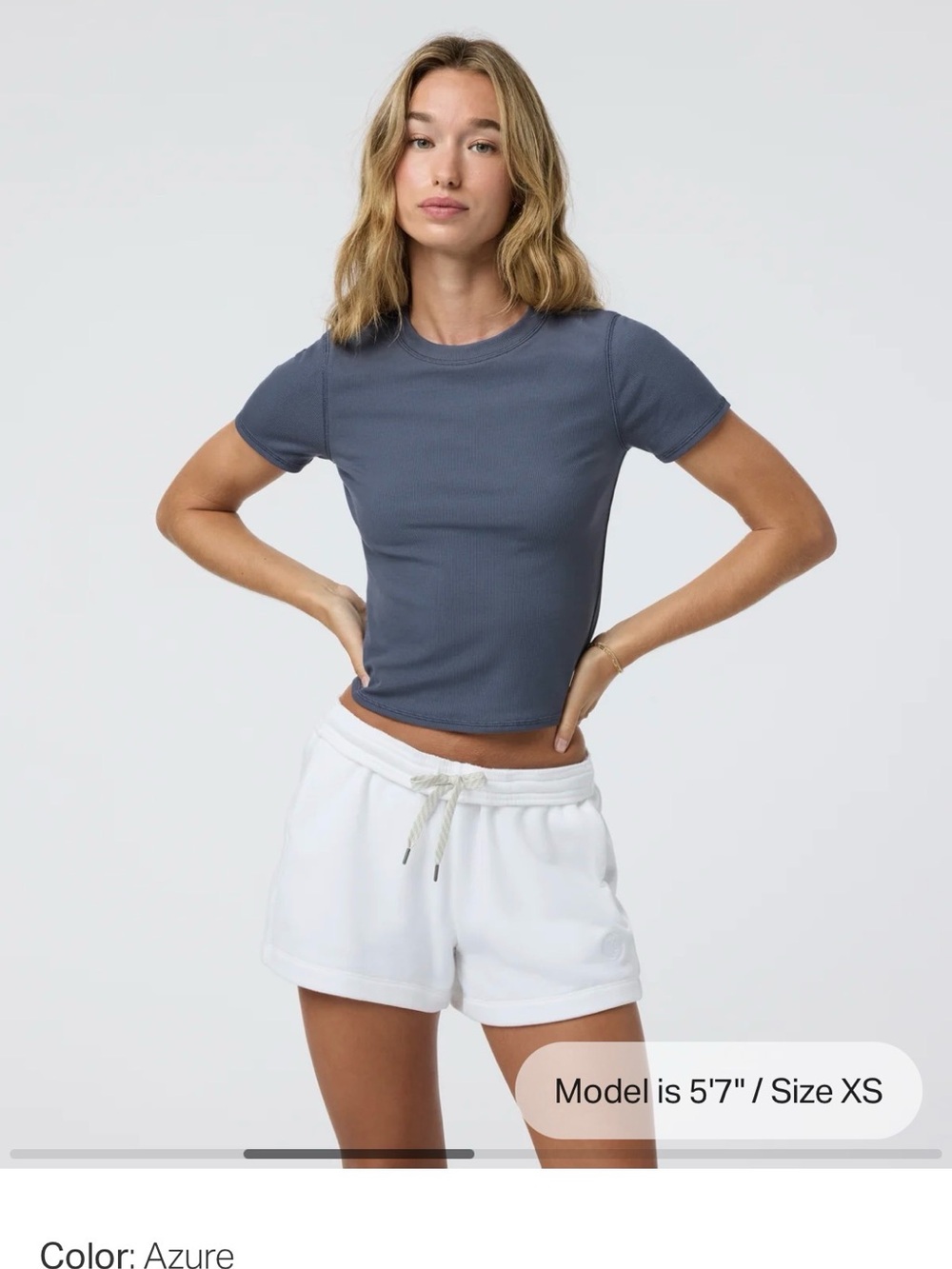 Vuori Pose Fitted Tee in Azure size small